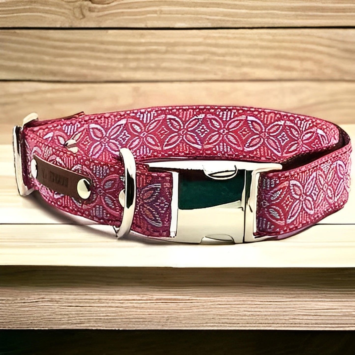 Chic Collar for Stylish Pooches Finnigan's Play Pen